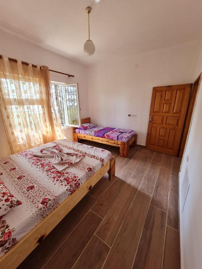 Bujtinat Skenderi Gjinar 2 Villa Luaran gambar