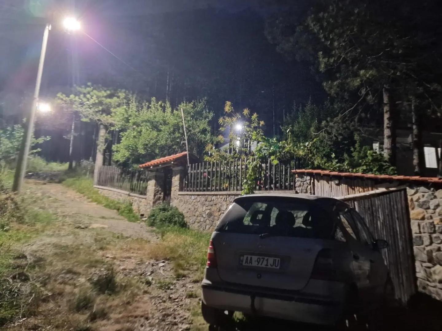 Bujtinat Skenderi Gjinar 2 Villa Bilik gambar